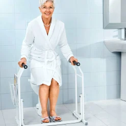 Die moderne Hausfrau Aufsteh- und Stützgeländer