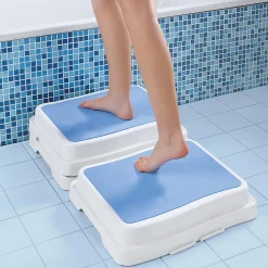 Die moderne Hausfrau Badewannenstufe