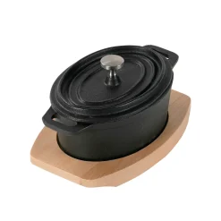 Die moderne Hausfrau Freyersbacher Mini Cocotte 12x8,5 cm Gusseisen, Kleiner Emaille Topf | Oval, mit Brett und Tuch