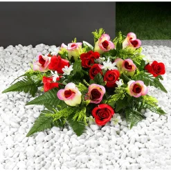 Die moderne Hausfrau Grabschmuck 