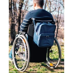 Die moderne Hausfrau Rollstuhltasche