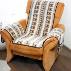 Die moderne Hausfrau Sesselschoner aus Schurwolle folklore