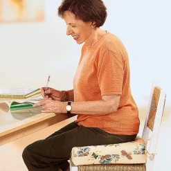 Die moderne Hausfrau Sitzerhöhung