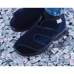 Damen Die moderne Hausfrau Verbandschuh Genua blau