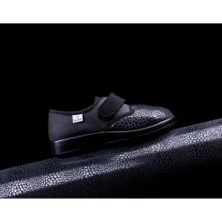 Damen Die moderne Hausfrau Verbandschuh Zürich schwarz