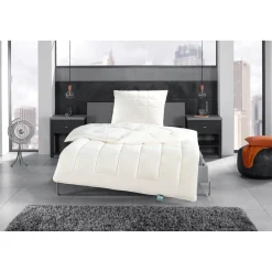 Die moderne Hausfrau Vierjahreszeitensteppbett Optimaler Feuchtigkeitstransport 155x220 cm