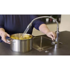 Die moderne Hausfrau Wasserhahn mit Durchlauferhitzer 