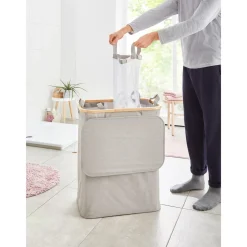 Die moderne Hausfrau Wäschesammler und Sortierer „2 in 1“